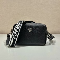 프라다 Prada 사피아노 레더 숄더 백