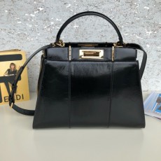 펜디 FENDI 피카부 아이코닉 핸드백